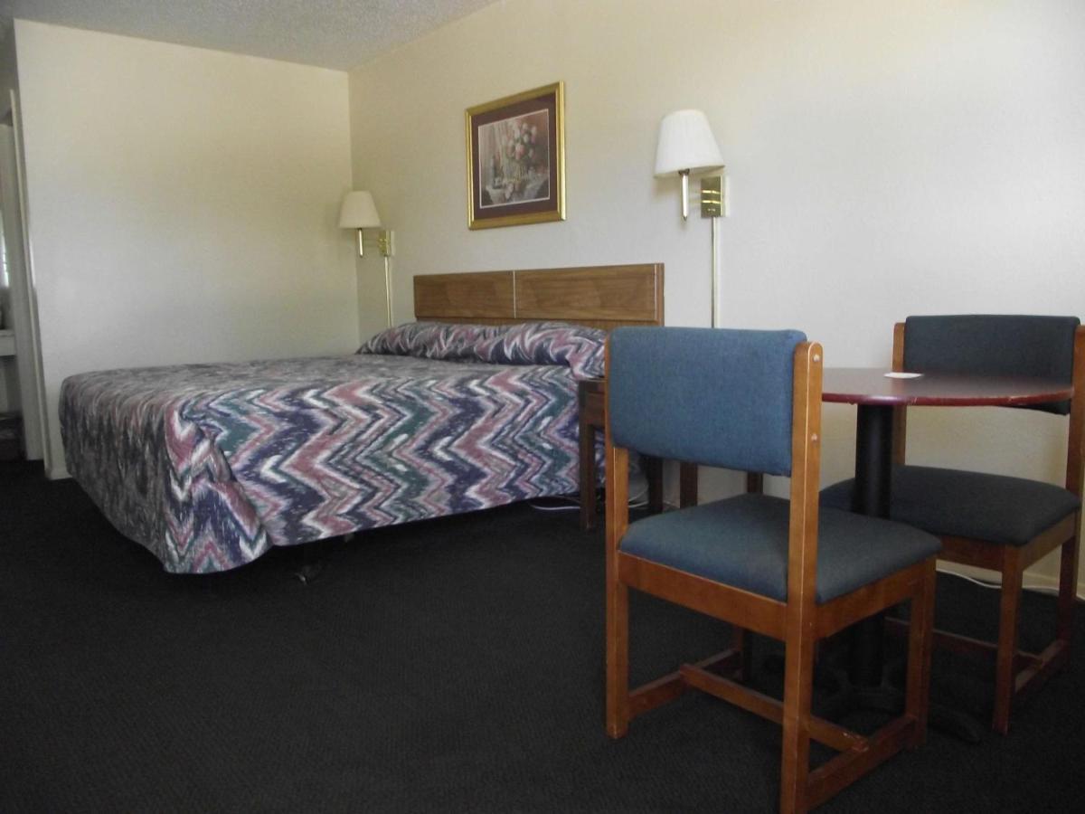 Glen Rose Inn & Suites 外观 照片