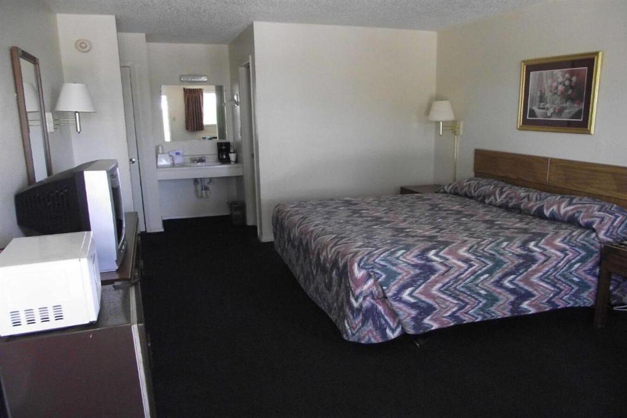 Glen Rose Inn & Suites 外观 照片